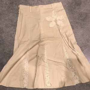 - Cotton beige skirt made in Italy